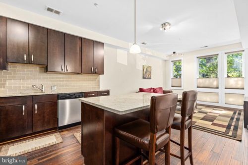 105-245 15th St Se, WASHINGTON, DC, 20003-2475 | Card Image
