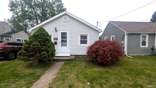 416 Prospect Avenue, Kendallville, IN, 46755-2251 | Card Image