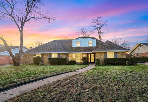 2814 Wood Wind Drive, Pantego, TX, 76013 | Card Image