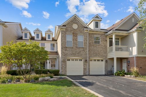 204-1385 Scarboro Rd, Schaumburg, IL, 60193-3136 | Card Image