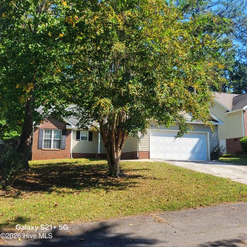 120 Kensington Way, Aberdeen, NC, 28315-3640 | Card Image