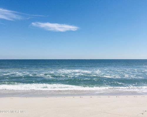 19 Diane Ln, Seaside Heights, NJ, 08751-1256 | Card Image