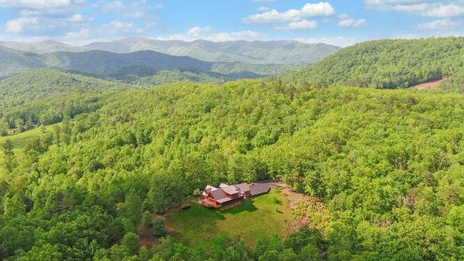 4760 Anderson Rd, Home with 4 bedrooms, 4 bathrooms and 2 parking in Hiawassee GA | Image 70