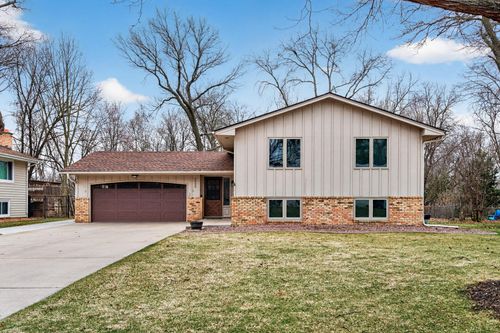 2930 122nd Ave Nw, COON RAPIDS, MN, 55433-1725 | Card Image