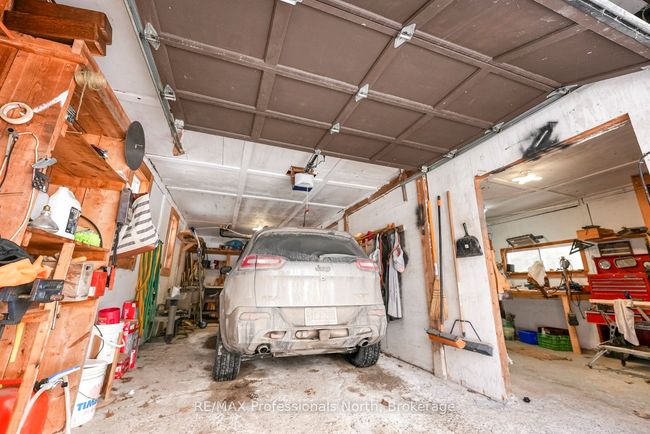 1015 Calbrett Rd, House other with 1 bedrooms, 1 bathrooms and 5 parking in Haliburton ON | Image 36
