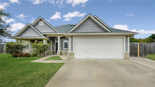 2701 Lynnwood Ct, Bryan, TX, 77807-6702 | Card Image