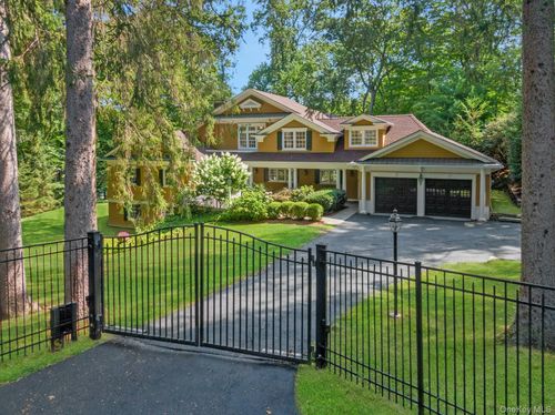 8 N Lake Rd, North Castle, NY, 10504-2230 | Card Image