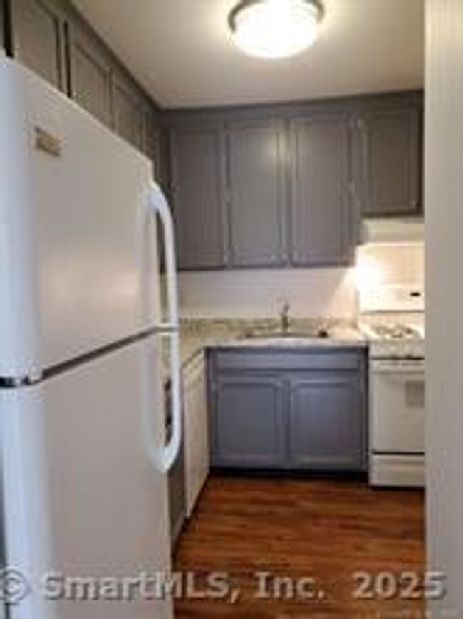 23 - 23 Olcott Way, Condo with 1 bedrooms, 1 bathrooms and 1 parking in Ridgefield CT | Image 7