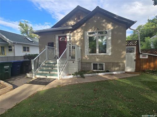 408 I Avenue S, Saskatoon, SK, S7M1P4 | Card Image