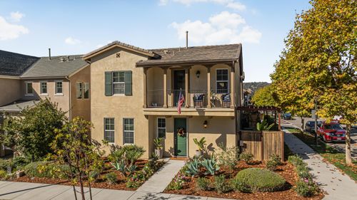 2687 Cedar St, Ventura, CA, 93001-4472 | Card Image