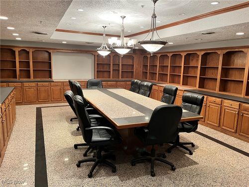 b-1899 Cottage St, Ashland, OH, 44805-1239 | Card Image