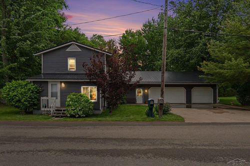 536 Warren Rd, Coldwater, MI, 49036-7517 | Card Image