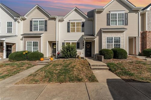 781 Popes Creek Rd, Kernersville, NC, 27284-2030 | Card Image