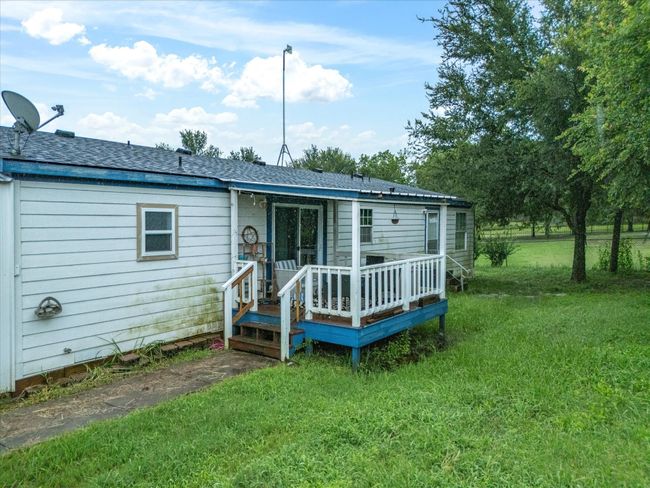 403 Se County Road 3048 C, House other with 3 bedrooms, 2 bathrooms and null parking in Corsicana TX | Image 30