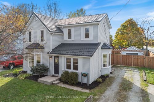 4109 Glenview Rd, Petrolia, ON, N0N1R0 | Card Image