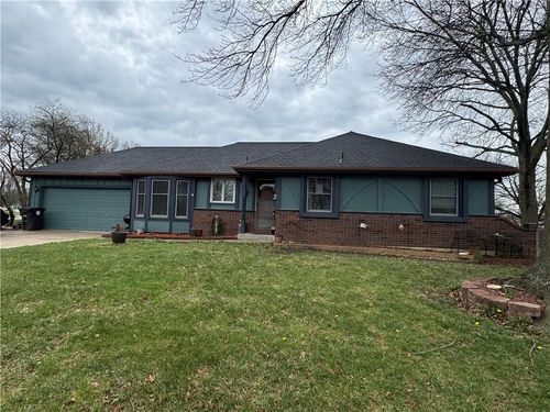 16819 Blaine Ave, Belton, MO, 64012-5305 | Card Image