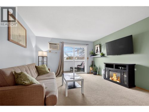 412-3180 De Montreuil Crt, Kelowna, BC, V1W3W4 | Card Image