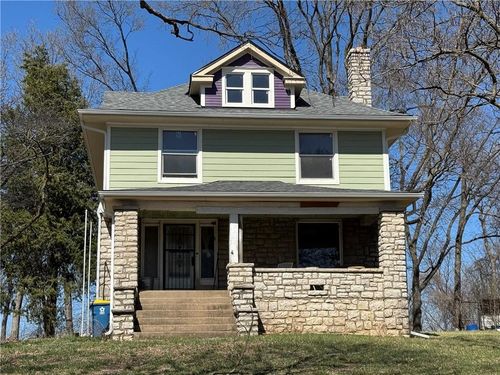 11808 Gill St, Sugar Creek, MO, 64054-1321 | Card Image