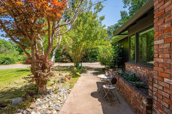 2551 S Waverly Ave, House other with 3 bedrooms, 2 bathrooms and null parking in Redding CA | Image 44