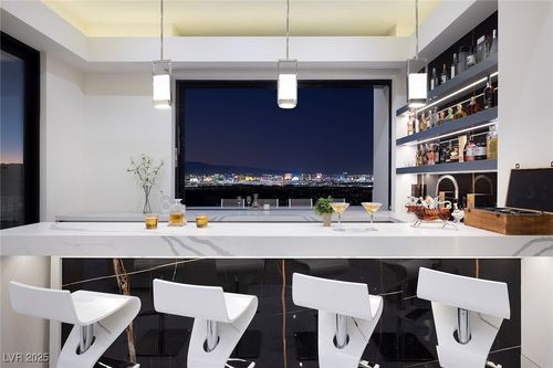 667 Solitude Rock Ct, Henderson, NV, 89012-5798 | Card Image