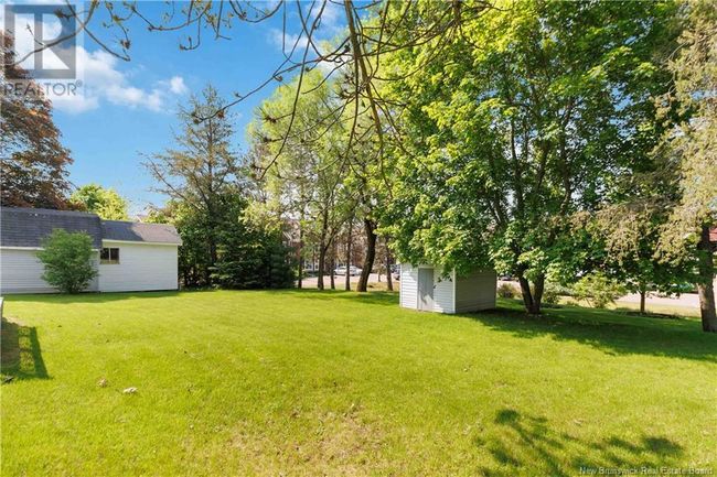 837 Rue Amirault, House other with 5 bedrooms, 3 bathrooms and null parking in Dieppe NB | Image 48