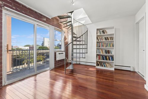 4b-61 Herbert St, Brooklyn, NY, 11222-5036 | Card Image