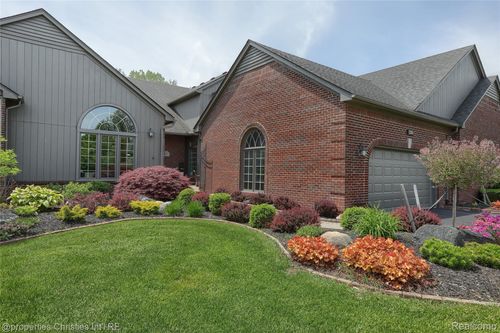 7-2200 Barberry Drive, Shelby Charter Township, MI, 48316 | Card Image