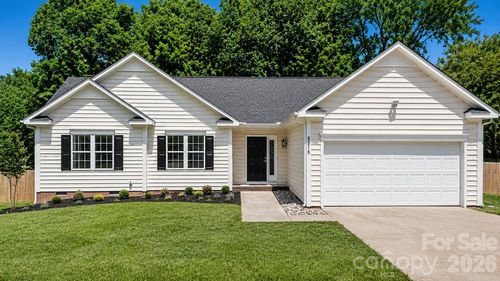 8815 Burnt Umber Dr, Charlotte, NC, 28215-7429 | Card Image