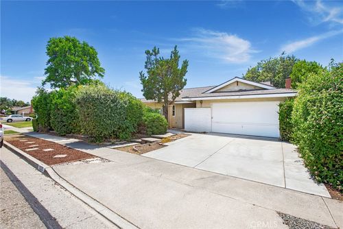 1525 Rogue St, Placentia, CA, 92870-2927 | Card Image