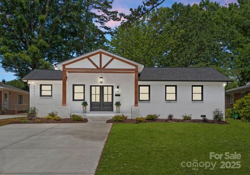 4562 Rockford Ct, Charlotte, NC, 28209-2924 | Card Image