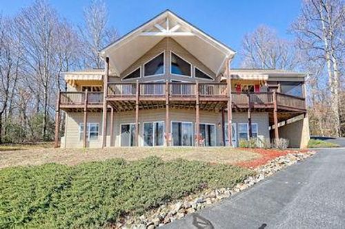 1085 Chatuge Village Circle, Hayesville, NC, 28904 | Card Image