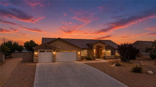 3251 Southern Vista Dr, Kingman, AZ, 86401-0634 | Card Image