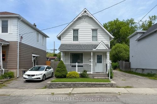 323 Montfort St, Vanier, ON, K1L5N5 | Card Image