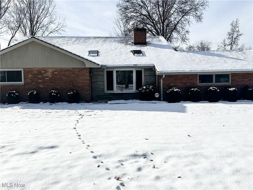 112 Stratford Rd, Painesville, OH, 44077-1528 | Card Image