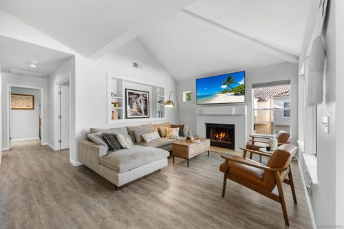 11176 Portobelo Dr, San Diego, CA, 92124-4016 | Card Image