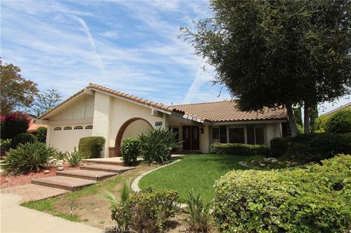 771 Cypress St, Newbury Park, CA, 91320-4139 | Card Image