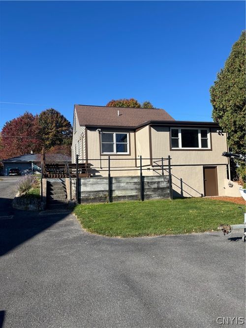 0-8530 Lakeshore Rd, Cicero, NY, 13039-9724 | Card Image
