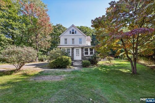 978 Franklin Turnpike, Allendale, NJ, 07401 | Card Image