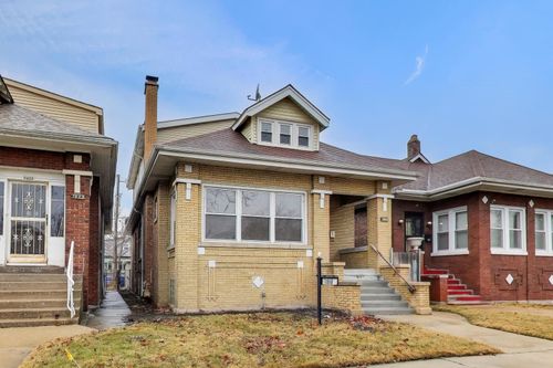 7818 S Merrill Ave, Chicago, IL, 60649-5011 | Card Image
