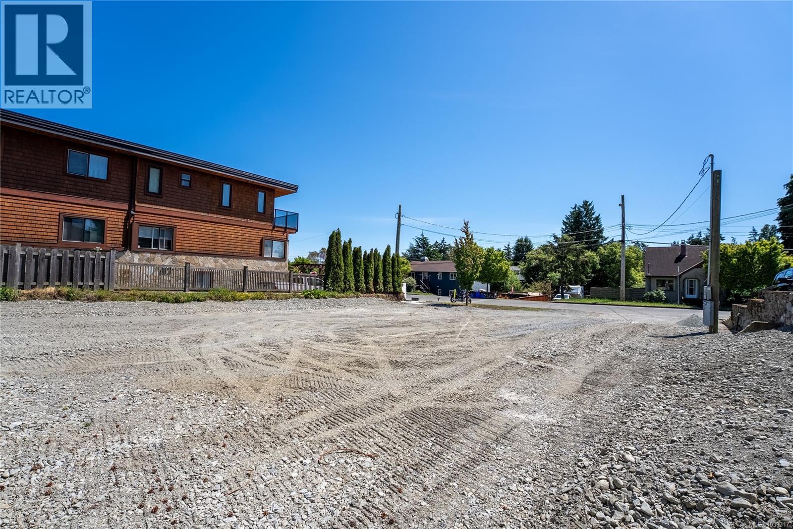 Land in Esquimalt 4