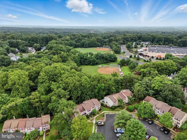 1653 Fieldthorn Dr, Townhouse with 2 bedrooms, 3 bathrooms and null parking in RESTON VA | Image 35