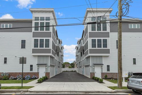6-118 E Taylor Ave, Wildwood, NJ, 08260-4533 | Card Image
