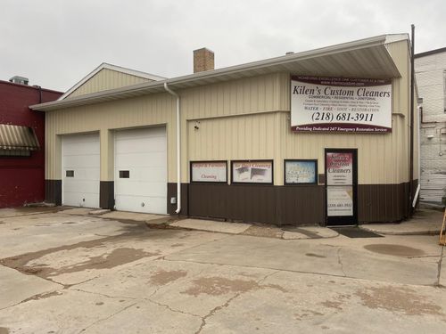 102 2nd St E, Thief River Falls, MN, 56701-2002 | Card Image