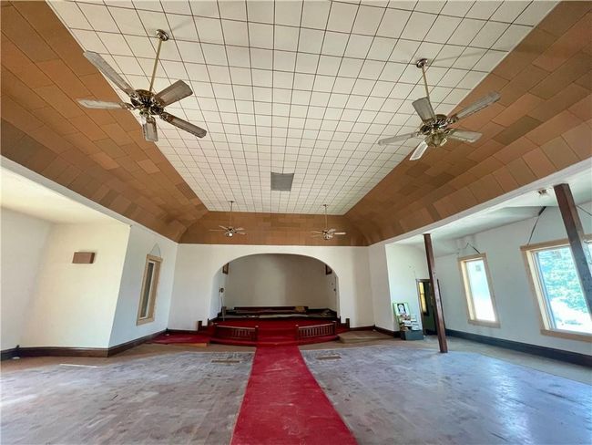 130 W 2 Nd St, Home with 2 bedrooms, 2 bathrooms and null parking in Clearmont MO | Image 8