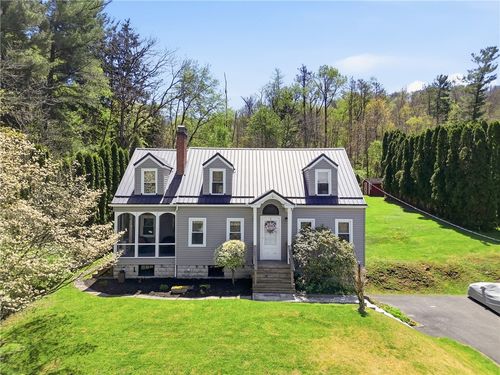 356 Glessner Rd, Johnstown, PA, 15905-3515 | Card Image