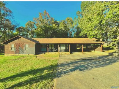 2218 Peach Orchard Road, House other with 3 bedrooms, 2 bathrooms and null parking in Hartselle AL | Image 1