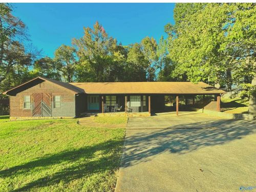 2218 Peach Orchard Road, Hartselle, AL, 35640 | Card Image