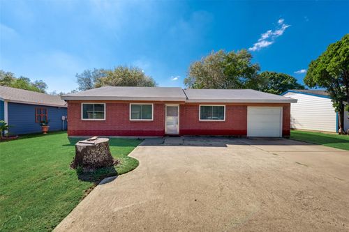 7908 Natalie Dr, Fort Worth, TX, 76134-5013 | Card Image
