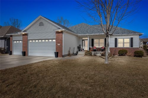 810 Leslie Lane, Robins, IA, 52328 | Card Image