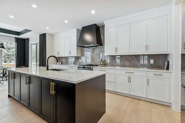 66 Aspen Summit Close Sw, Home with 6 bedrooms, 4 bathrooms and 6 parking in Calgary AB | Image 9